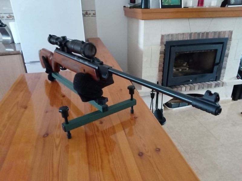 Peter, Hondon De Los Frailes