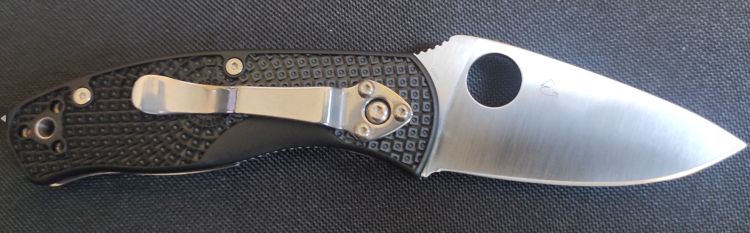 Nóż składany Spyderco Persistence Lightweight FRN Black, Plain 8Cr13MoV (C136PBK)