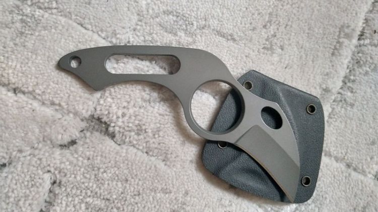 Nóż na szyję K25 Neck Knife Stainless Steel Titanium Coated (32849)