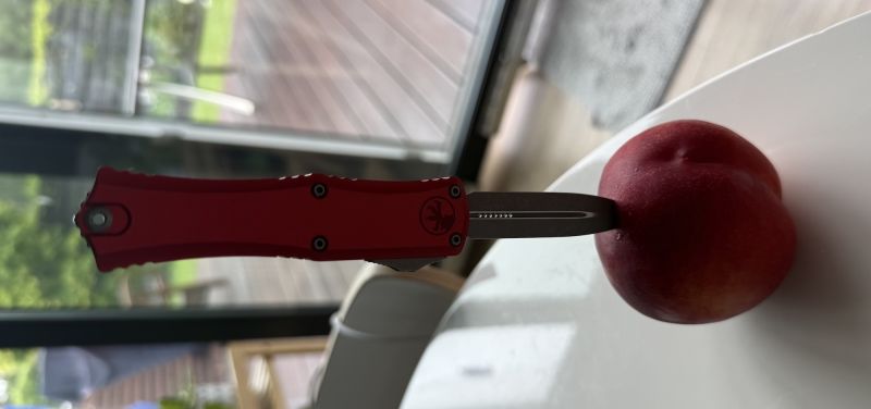 Nóż automatyczny OTF Microtech Hera II Mini D/E Red Aluminium, Apocalyptic M390MK by Tony Marfione (1702M-10APRD)