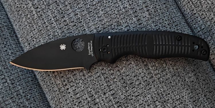 Nóż składany Spyderco Shaman SALT Black G10, Black DLC MagnaCut by Sal Glesser (C229GMCBKP)