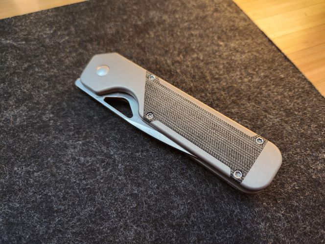 Nóż składany Kizer Militaw Gray Titanium / Black Micarta, Stonewashed S35VN by Jonathan Styles (Ki3634A1)