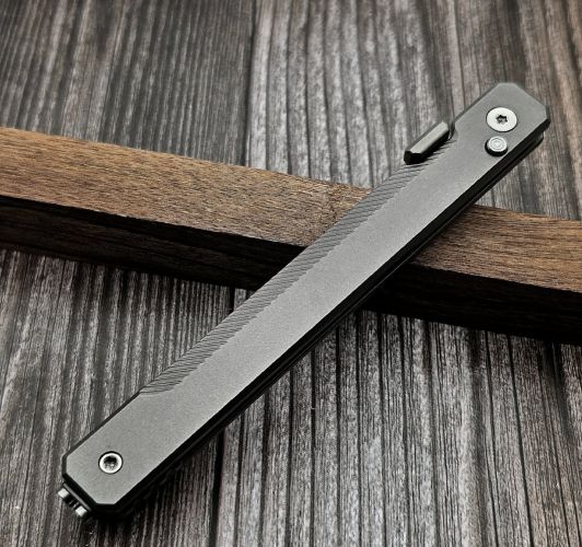 Nóż składany Kubey KB Prism T/E Gray Titanium, Beadblasted M390 by Yuze Zhong (KB243D)