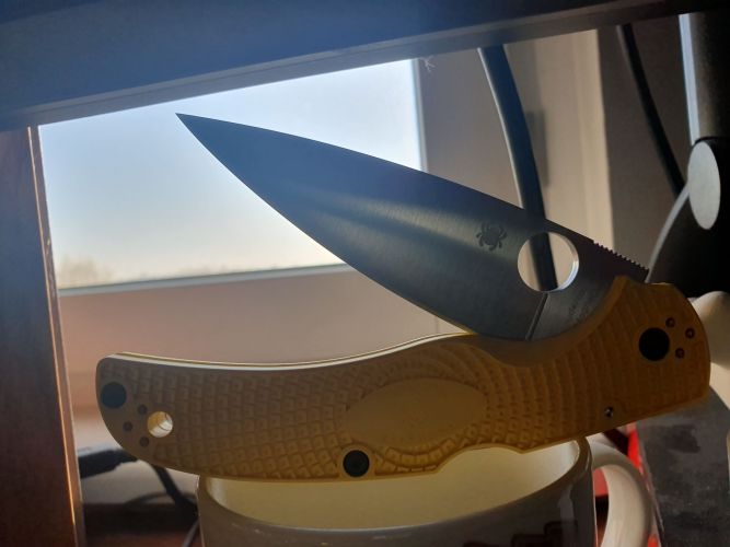 Nóż składany Spyderco Native Chief 2 Lightweight Salt Yellow FRN, Satin MagnaCut by Sal Glesser (C244PYL)