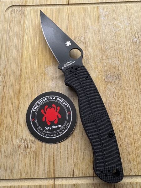 Spyderco Para Military 2 Salt Black G10, Black DLC CPM MagnaCut by Sal, Eric Glesser (C81GMCBKP2)