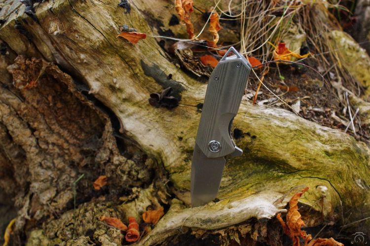 Nóż składany Kubey Campe KU203G Khaki G10, Bead Blasted D2