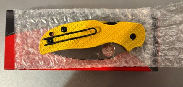 Nóż składany Spyderco Sage 5 Lightweight Salt Yellow FRN, Satin MagnaCut by Sal Glesser (C123PYL)