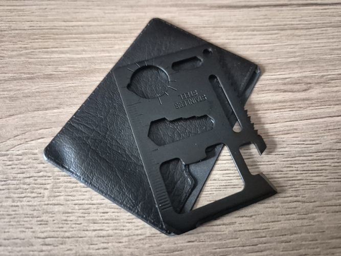 Karta survivalowa Barbaric Multi Purpose Card (33921)