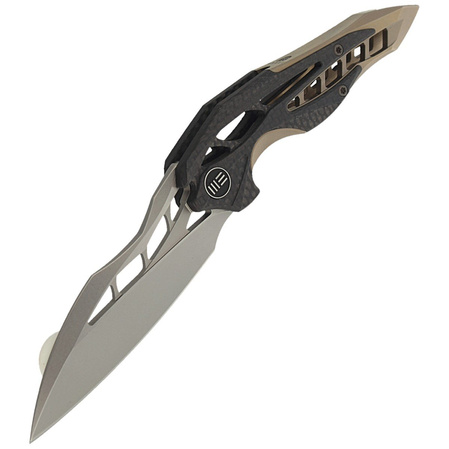 Nóż składany WE Knife Arrakis Champagne Ti / CF, Satin M390 by Elijah Isham (906CF-A MYSTERY BOX)