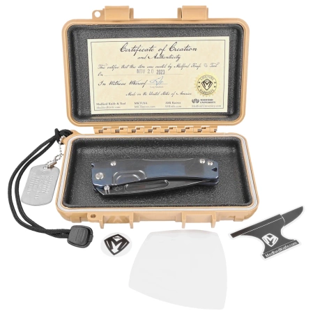 Nóż składany Medford Slim Midi Marauder Drop Point, Blue Titanium, Std HW/Clip, Black S45VN by Greg Medford (MK201SPD-37A2-TSCS-Q4)