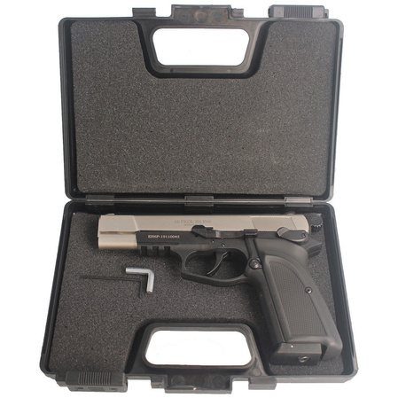 Airgun set 13: Voltran Ekol ES P66 Satin 4.5 mm Pistol, 1500 BBs, 10 CO₂ cartridges, 100 targets